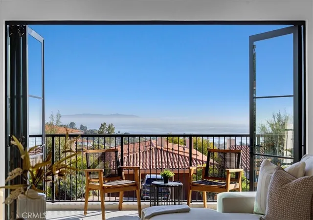 Photo 3 of Sale Pending at 2532 Via Sanchez, Palos Verdes Estates, CA 90274 | MLS# SB26125058 | Listing updated on 2026-09-18