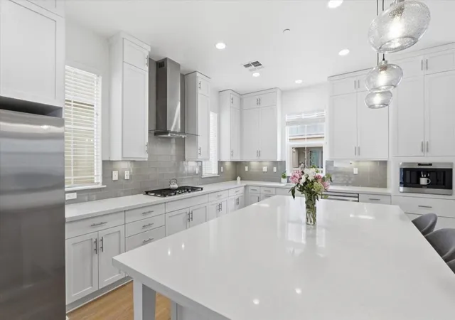 Photo 2 of Single family home for sale at 7168 Carneros Ln, Dublin, CA 94568 | MLS# ML82050269 | Listing updated on 2026-09-15