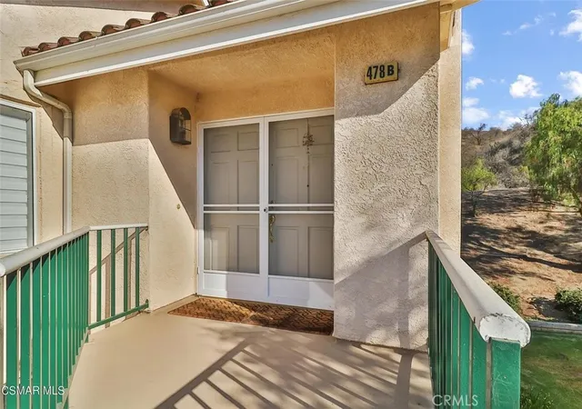 Photo 2 of Condo for sale at 478 Shelburne Ln Unit B, Simi Valley, CA 93065 | MLS# SR26117885 | Listing updated on 2026-09-22