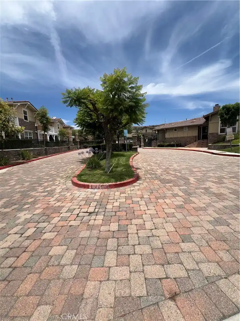Listing Photo 2 - Condo for sale in 855 Francesca located at 855 Francesca, Walnut, CA 91789 - Unit #103