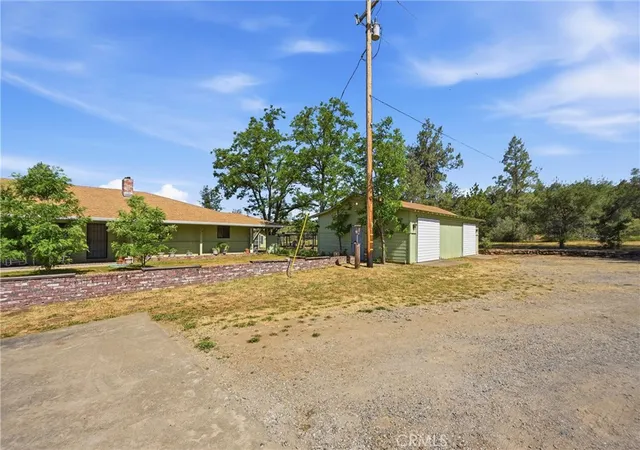 Photo 4 of Single family home for sale at 8155 Sulphur Crk Rd, Middletown, CA 95461 | MLS# LC26063499 | Listing updated on 2026-09-15