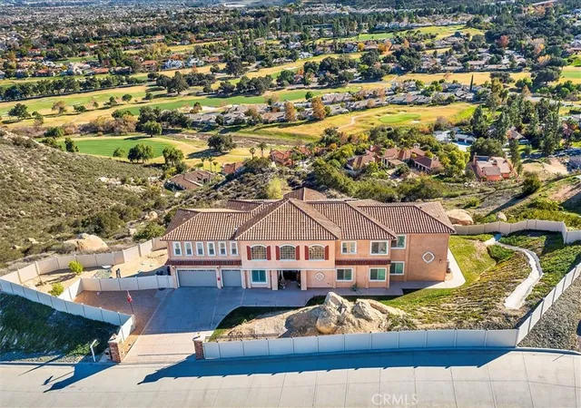 Photo 1 of Mansion for sale at 38000 Via Vista Grande, Murrieta, CA 92562 | MLS# SW26128288 | Listing updated on 2026-09-19