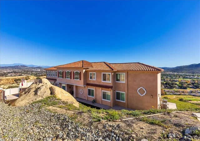 Photo 2 of Mansion for sale at 38000 Via Vista Grande, Murrieta, CA 92562 | MLS# SW26128288 | Listing updated on 2026-09-19