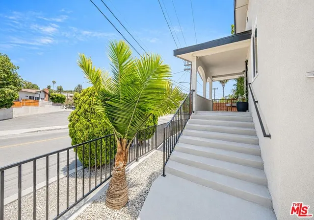 Photo 4 of Sale Pending at 829 El Paso Dr, Los Angeles, CA 90042 | MLS# 26845785 | Listing updated on 2026-09-15