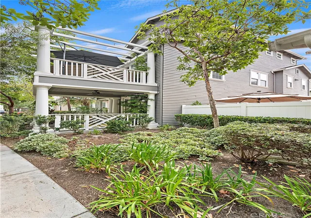 Photo 3 of Condo for sale at 27 Rinehart, Ladera Ranch, CA 92694 | MLS# OC26128259 | Listing updated on 2026-09-15
