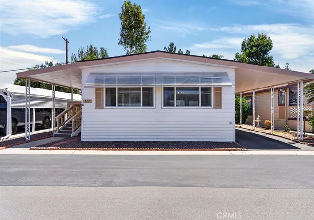 Photo 1 of Manufactured home for sale at 4000 Pierce #202, Riverside, CA 92505 | MLS# IV26128134 | Listing updated on 2026-09-14