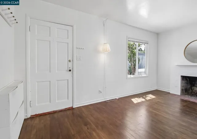 Photo 3 of Sale Pending at 1520 1522 Francisco St, Berkeley, CA 94703 | MLS# 41138211 | Listing updated on 2026-09-15