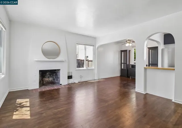 Photo 4 of Sale Pending at 1520 1522 Francisco St, Berkeley, CA 94703 | MLS# 41138211 | Listing updated on 2026-09-15