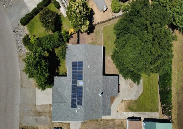 Photo 3 of Single family home for sale at 160 Kimic Way, Red Bluff, CA 96080 | MLS# PA26126851 | Listing updated on 2026-09-24