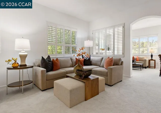 Listing Photo 4 - Condo for sale in building located at 3024 Grey Eagle Dr, Walnut Creek, CA 94595