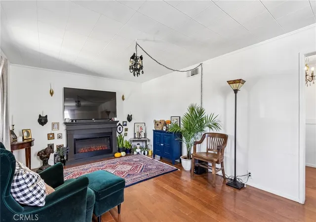 Listing Photo 4 - Condo for sale in building located at 626 S Inglewood, Inglewood, CA 90301