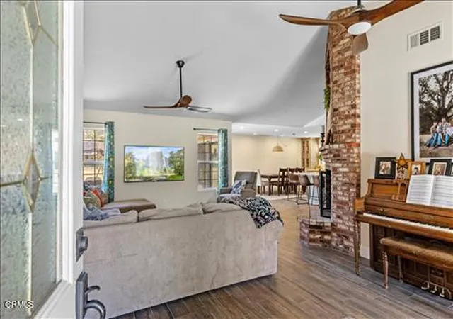 Photo 3 of Sale Pending at 23781 Port Royal Ct, Tehachapi, CA 93561 | MLS# V1-36996 | Listing updated on 2026-09-15