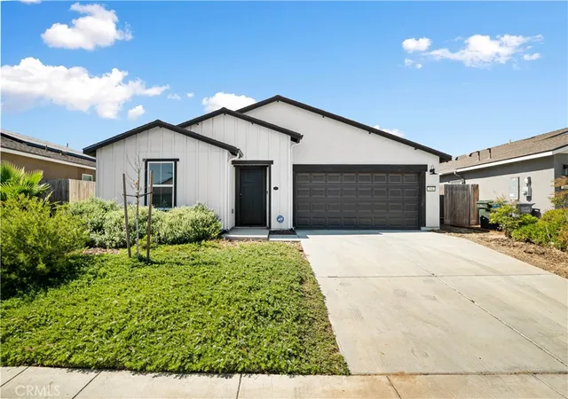 Photo 1 of Sale Pending at 254 Grand Cyn Ct, Merced, CA 95341 | MLS# MC26129385 | Listing updated on 2026-09-14