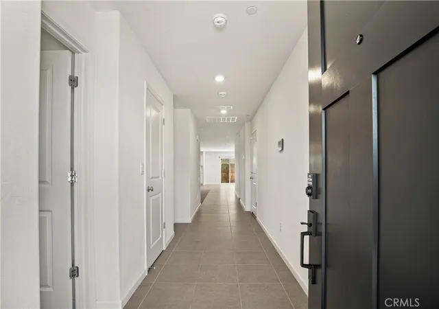 Photo 4 of Sale Pending at 254 Grand Cyn Ct, Merced, CA 95341 | MLS# MC26129385 | Listing updated on 2026-09-14