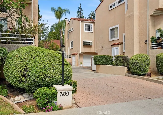 Photo 3 of Townhouse for sale at 7109 Farralone #117, Canoga Park, CA 91303 | MLS# SR26129893 | Listing updated on 2026-09-15