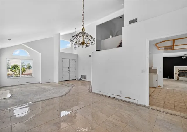 Photo 4 of Single family home for sale at 6910 Sycamore, Palmdale, CA 93551 | MLS# PW26127829 | Listing updated on 2026-09-14