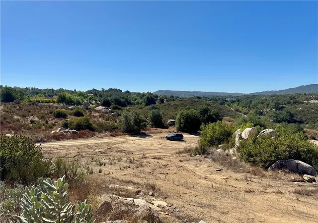 Photo 3 of Land for sale at 18 Calle Bandido, Murrieta, CA 92562 | MLS# IV26130227 | Listing updated on 2026-09-14