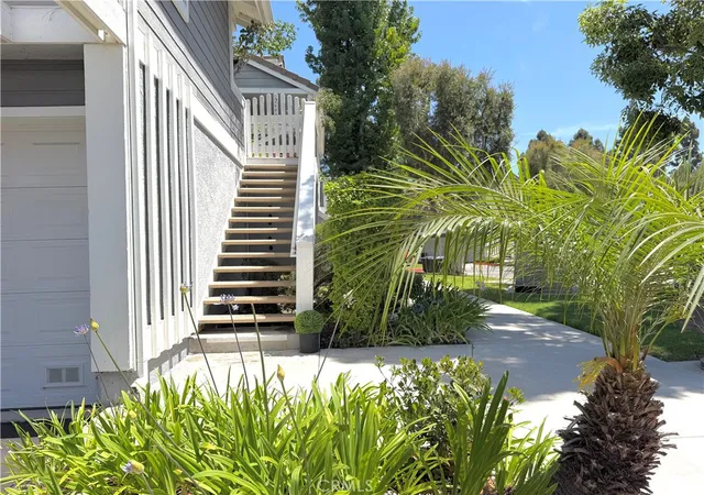 Photo 3 of Condo for sale at 11 Bramble, Aliso Viejo, CA 92656 | MLS# OC26127346 | Listing updated on 2026-09-14