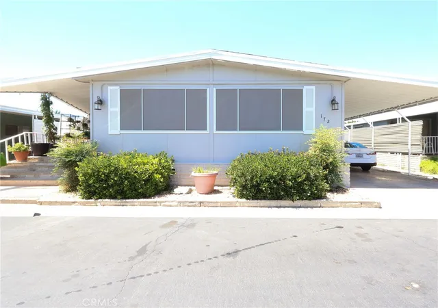 Photo 1 of Manufactured home for sale at 2230 Lake Park Dr #172, San Jacinto, CA 92583 | MLS# SW26130423 | Listing updated on 2026-09-15