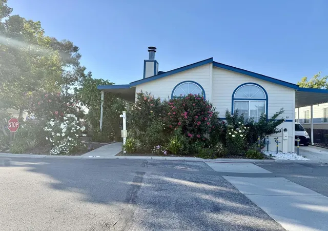 Photo 1 of Sale Pending at 1220 Tasman #39, Sunnyvale, CA 94089 | MLS# ML82051133 | Listing updated on 2026-09-15