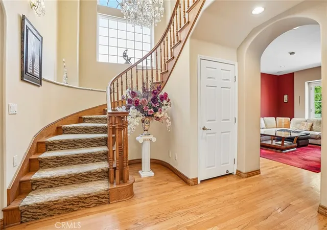 Photo 3 of Single family home for sale at 1948 N Catalina St, Los Angeles, CA 90027 | MLS# SR26127902 | Listing updated on 2026-09-14