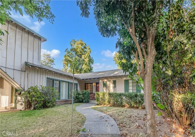 Single family home for sale at 154 S Lima St, Sierra Madre, CA 91024 | MLS# AR26130229
