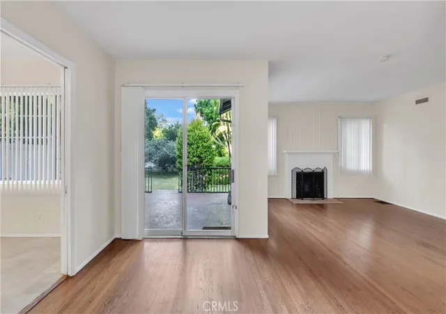 Photo 4 of Single family home for sale at 154 S Lima St, Sierra Madre, CA 91024 | MLS# AR26130229 | Listing updated on 2026-09-29