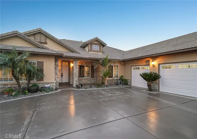 Photo 3 of Sale Pending at 6822 Foxtail Ct, Rancho Cucamonga, CA 91739 | MLS# PW26129964 | Listing updated on 2026-09-14