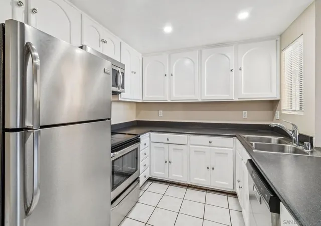 Listing Photo 4 - Condo for sale in building located at 475 N Midway Dr, Escondido, CA 92027 - Unit #254