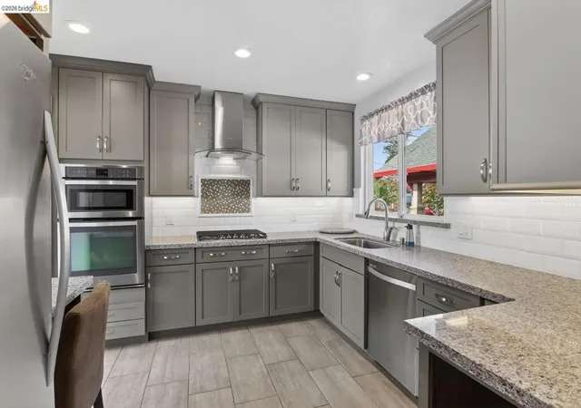 Photo 3 of Single family home for sale at 310 Melven, San Leandro, CA 94577 | MLS# 41138671 | Listing updated on 2026-09-15
