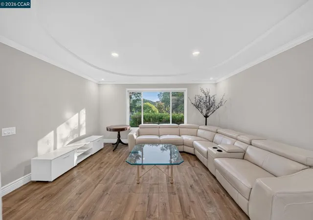 Photo 4 of Condo for sale at 2100 Golden Rain Rd #3, Walnut Creek, CA 94595 | MLS# 41138679 | Listing updated on 2026-09-14