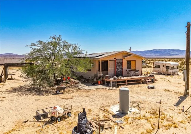 Photo 3 of Manufactured home for sale at 5132 Kelly Rd, Twentynine Palms, CA 92277 | MLS# JT26094468 | Listing updated on 2026-09-15