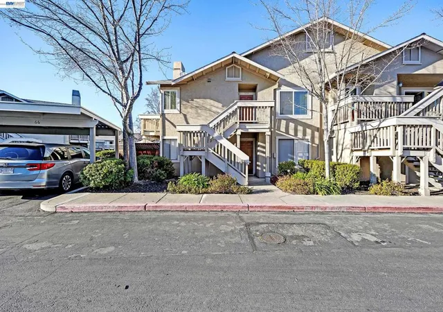 Photo 3 of Sale Pending at 3769 Crow Cyn Rd, San Ramon, CA 94582 | MLS# 41138738 | Listing updated on 2026-10-03