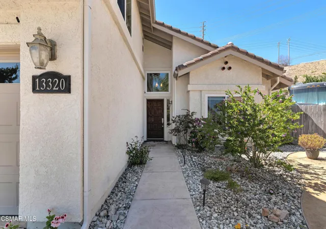 Photo 3 of Sale Pending at 13320 Sunnyslope Pl, Moorpark, CA 93021 | MLS# 226002885 | Listing updated on 2026-09-15