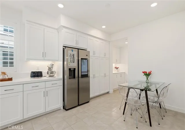 Listing Photo 5 - Condo for sale in building located at 175 W La Palma Ave, Anaheim, CA 92801 - Unit #6