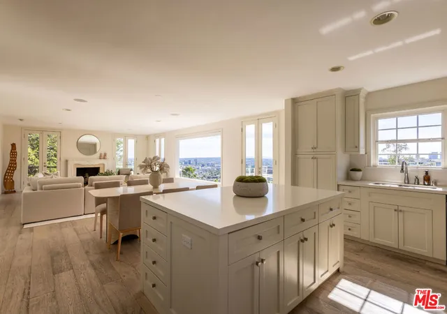 Photo 4 of Sale Pending at 1344 Belfast Dr, Los Angeles, CA 90069 | MLS# 26850097 | Listing updated on 2026-09-14