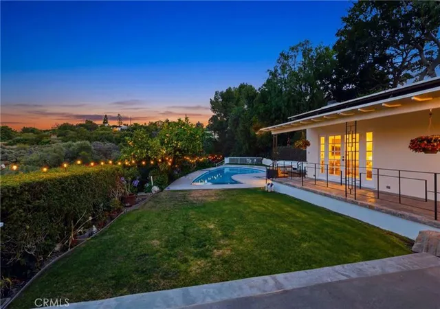 Photo 2 of Single family home for sale at 2 Hitching Post, Rolling Hills Estates, CA 90274 | MLS# SB26135030 | Listing updated on 2026-10-06