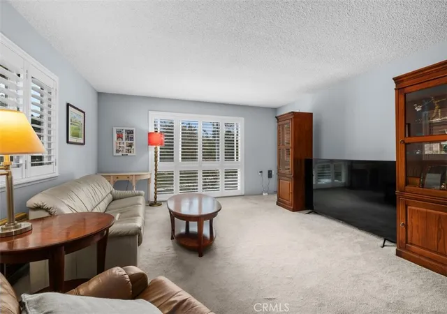 Photo 3 of Sale Pending at 185 Avenida Majorca #O, Laguna Woods, CA 92637 | MLS# OC26135104 | Listing updated on 2026-09-15