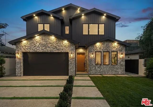 Photo 1 of Single family home for sale at 3621 Moore St, Los Angeles, CA 90066 | MLS# 26850271 | Listing updated on 2026-09-14