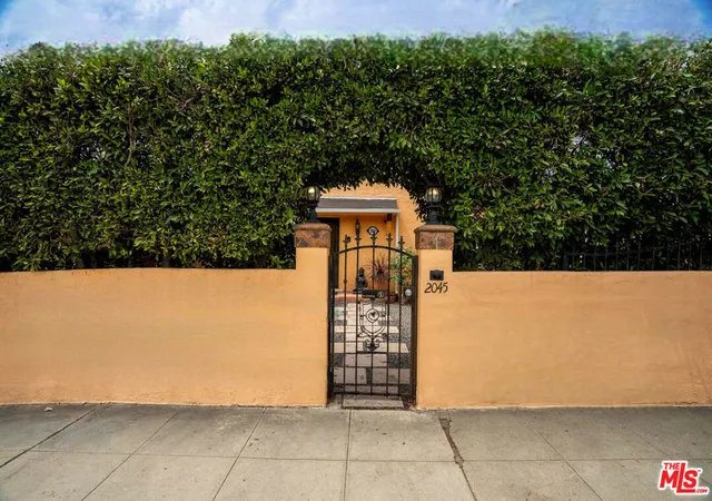 Photo 4 of Single family home for sale at 2045 Claudina Ave, Los Angeles, CA 90016 | MLS# 26850381 | Listing updated on 2026-09-14