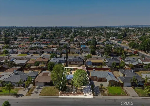 Photo 3 of Sale Pending at 1418 Rosalia, Bakersfield, CA 93304 | MLS# PI26135544 | Listing updated on 2026-09-15