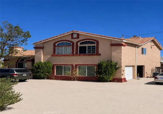 Photo 4 of Single family home for sale at 32842 Emerald, Lucerne Valley, CA 92356 | MLS# HD26135579 | Listing updated on 2026-09-15