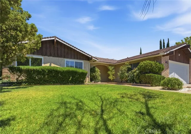 Photo 1 of Single family home for sale at 44050 27th West, Lancaster, CA 93536 | MLS# SR26132292 | Listing updated on 2026-10-05