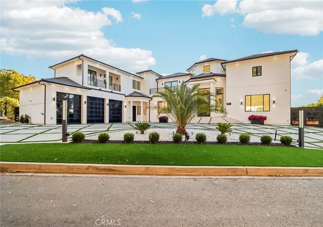 Photo 1 of Mansion for sale at 10511 Mary Bell Ave, Sunland, CA 91040 | MLS# SR26135900 | Listing updated on 2026-09-14