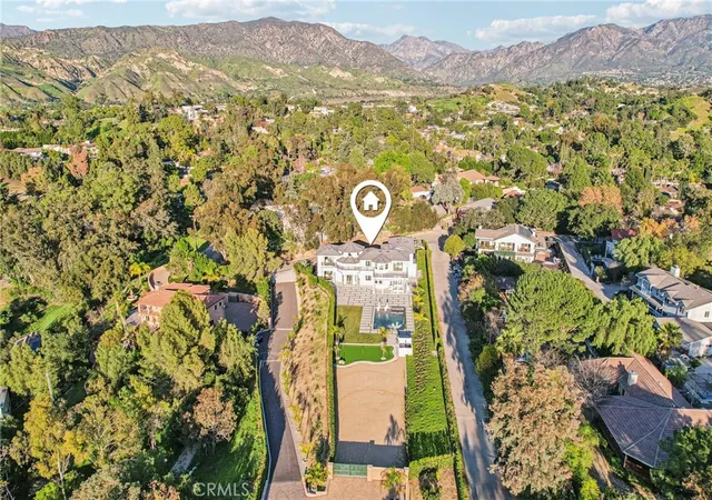 Photo 2 of Mansion for sale at 10511 Mary Bell Ave, Sunland, CA 91040 | MLS# SR26135900 | Listing updated on 2026-09-14