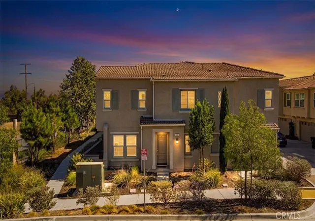 Listing Photo 1 - Condo for sale in building located at 7155 Citrus, Fontana, CA 92336 - Unit #364