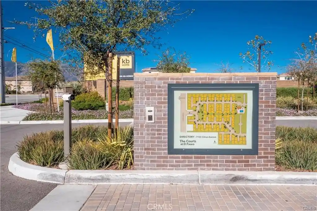 Listing Photo 2 - Condo for sale in 7155 Citrus located at 7155 Citrus, Fontana, CA 92336 - Unit #364
