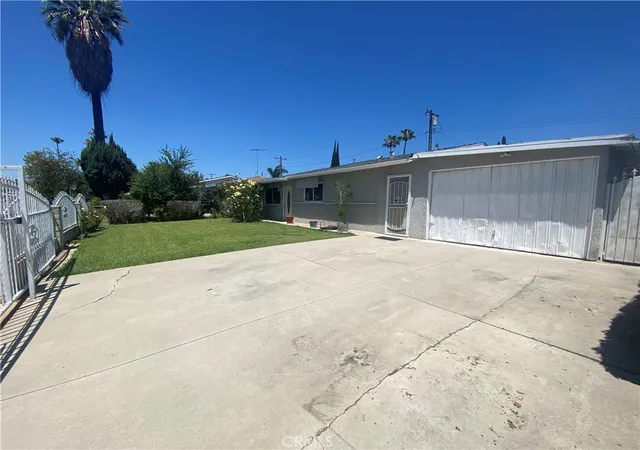 Photo 3 of Single family home for sale at 550 Whiteford, La Puente, CA 91744 | MLS# TR26136508 | Listing updated on 2026-09-15