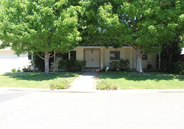 Photo 1 of Sale Pending at 1936 Wingfield Way, Carmichael, CA 95608 | MLS# ML82051898 | Listing updated on 2026-09-14