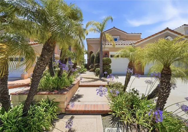 Photo 3 of Sale Pending at 30612 La Vue, Laguna Niguel, CA 92677 | MLS# RS26135784 | Listing updated on 2026-09-14